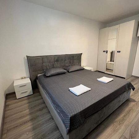 Centrum Apartment Makarska Bagian luar foto