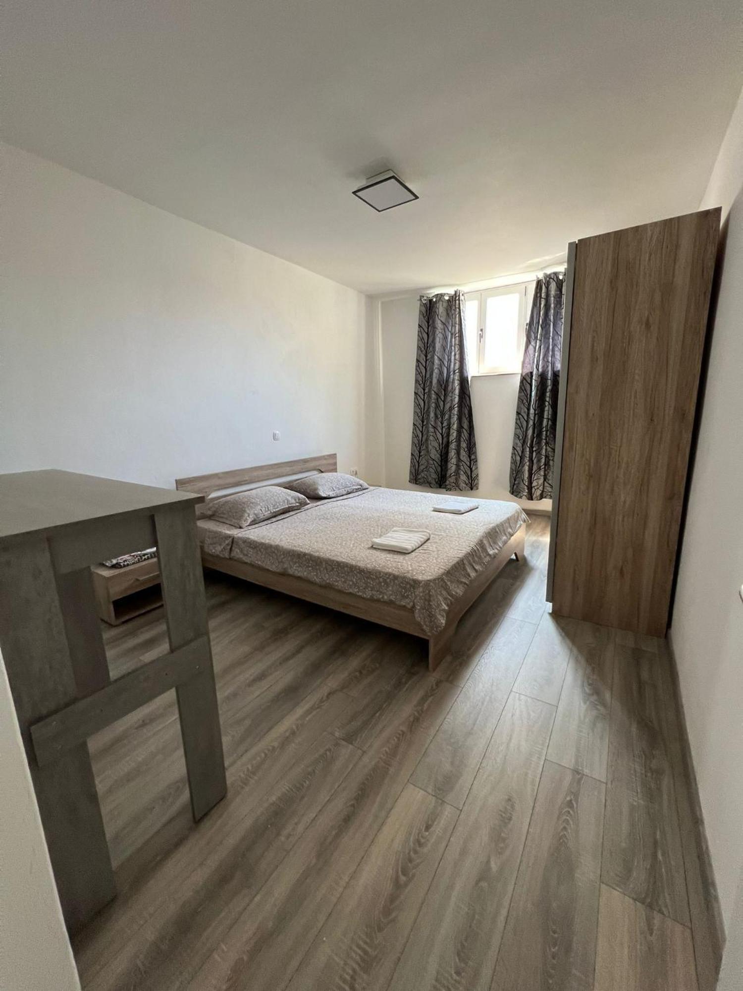 Centrum Apartment Makarska Bagian luar foto