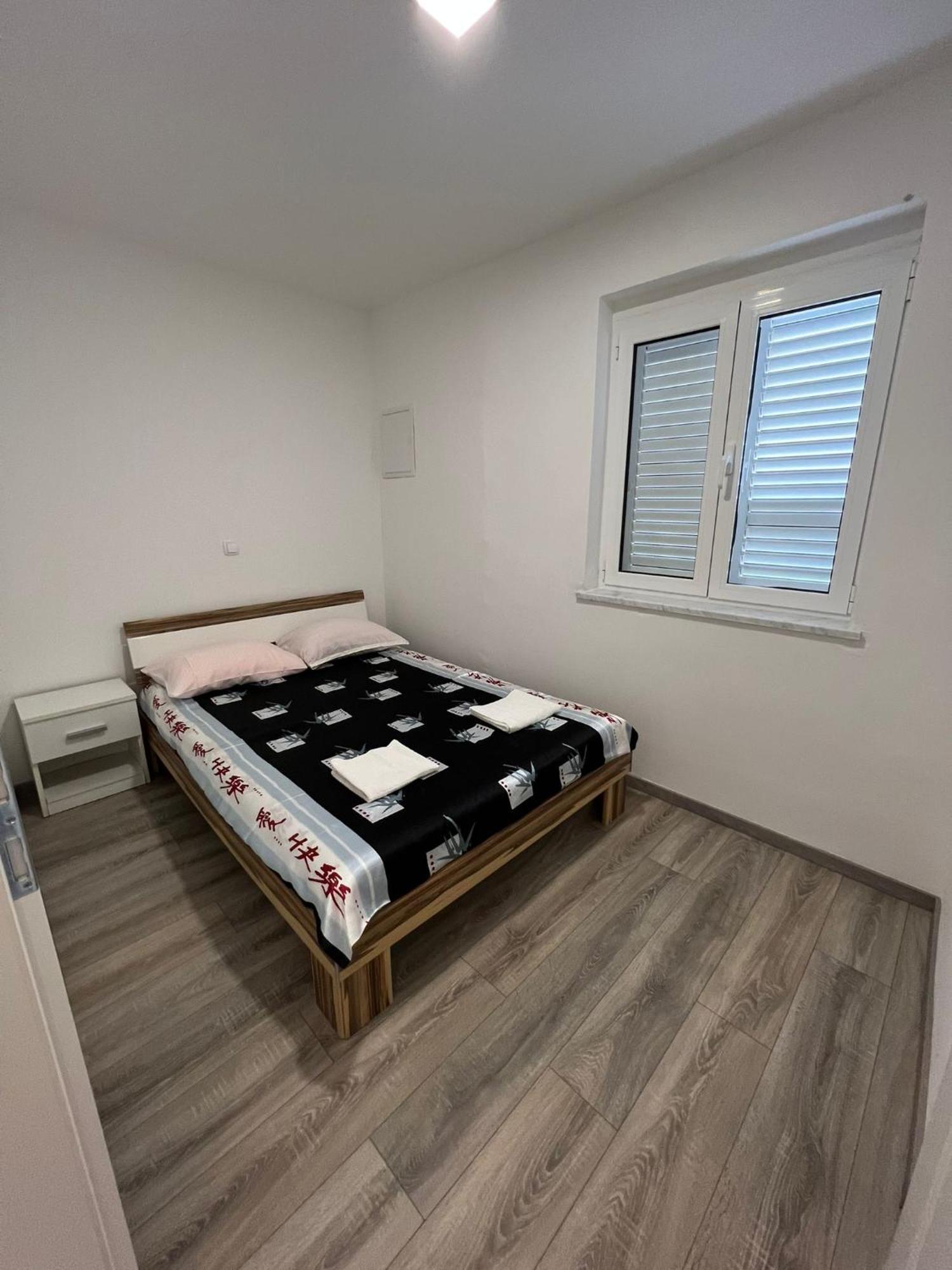 Centrum Apartment Makarska Bagian luar foto